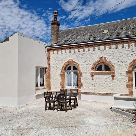 Saint-Ay Sur La Route Des Chateaux エクステリア 写真